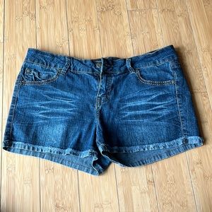 Juniors Jean Shorts. Size 13